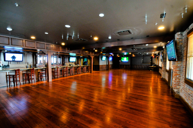 New Orleans Sports Bars | La Vie Orleans Private Tours