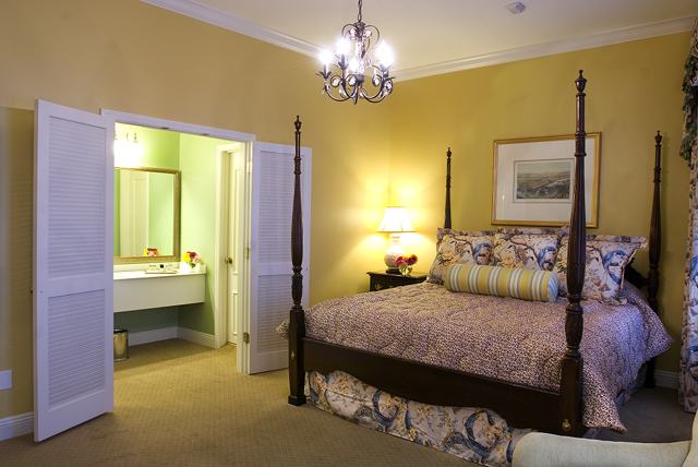 Bienville House Hotel