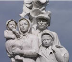 Italian Immgrant Statue detail