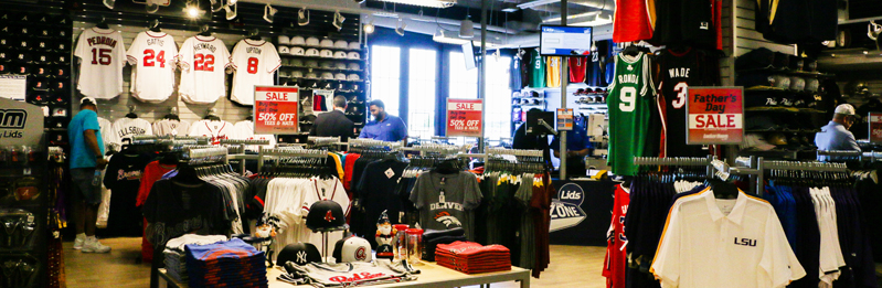 Lids Locker Room New Orleans Shopping