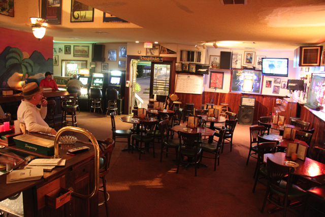 New Orleans Hotels >> Dos Jefes Uptown Cigar Bar | New Orleans | Nightlife Venue New Orleans Hotels >> Dos Jefes Uptown Cigar Bar | New Orleans | Nightlife Venue